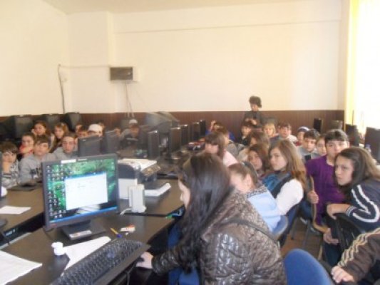 Şcoala altfel: elevii au aflat ce înseamnă diabetul